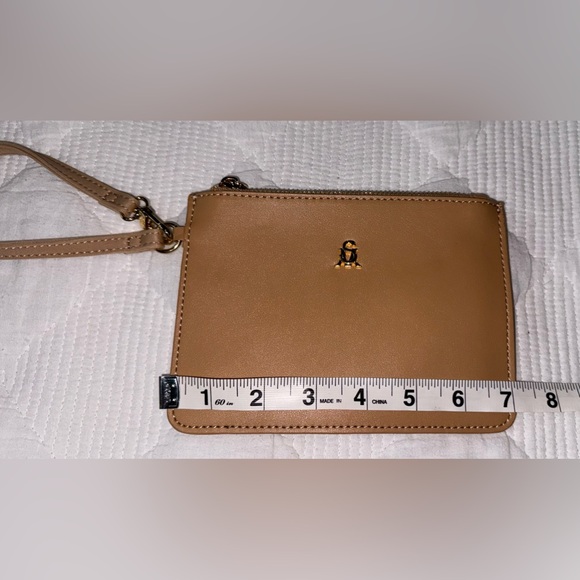 NWOT STEVE MADDEN Wristlet Tan With Logo 7x5 - Picture 8 of 10